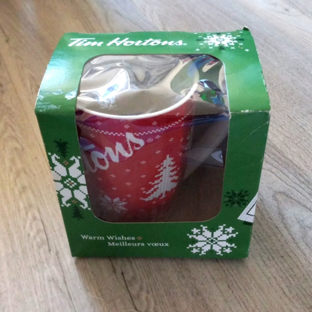 RARE !!!!Tim Hortons Coffee Mug "Christmas Sweater" Limited Edition 2015 NIB